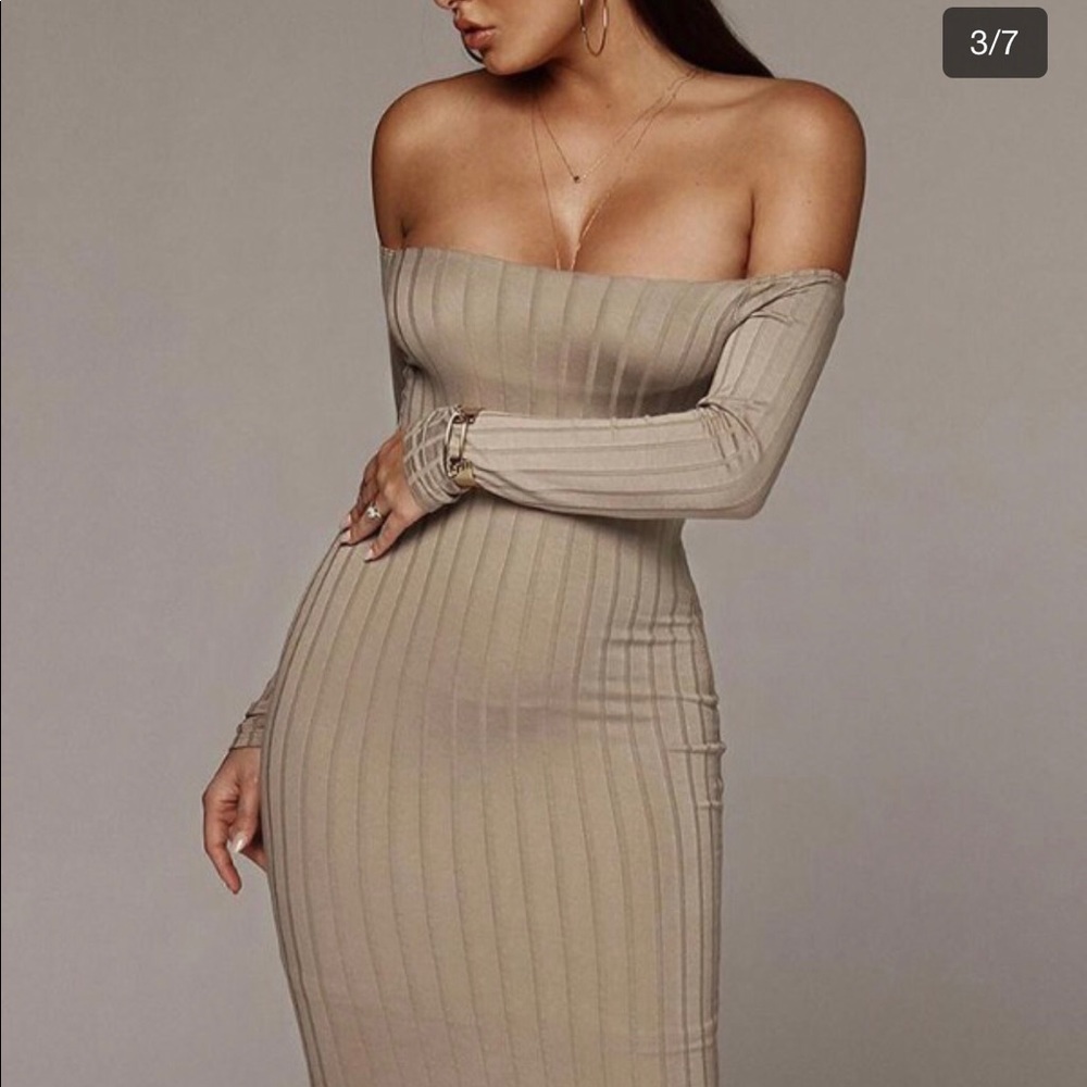 Stripes long sleeve Off shoulder body con dress - Picture 3 of 8